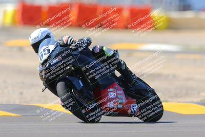 media/Oct-09-2022-SoCal Trackdays (Sun) [[95640aeeb6]]/Turn 2 (1110am)/